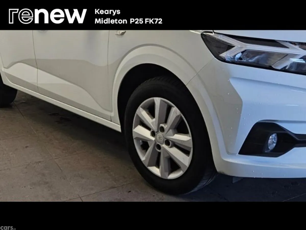Dacia Sandero Hatchback, Petrol, 2024, White