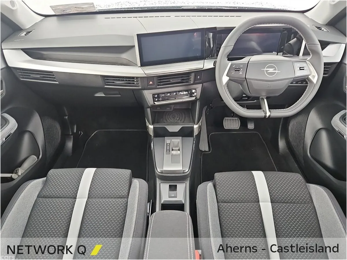 Opel Frontera SUV, Petrol Hybrid, 2026, Green