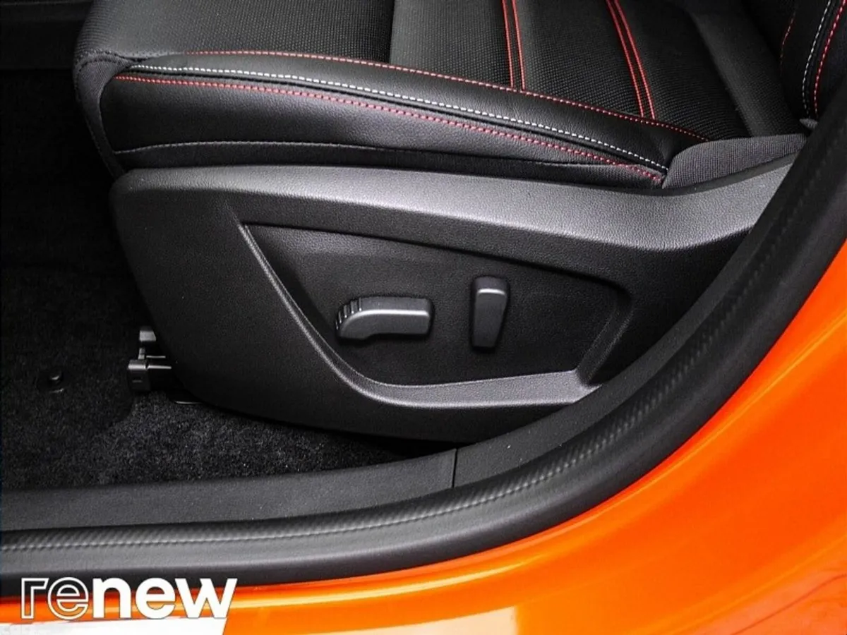 Renault Arkana SUV, Petrol, 2023, Orange