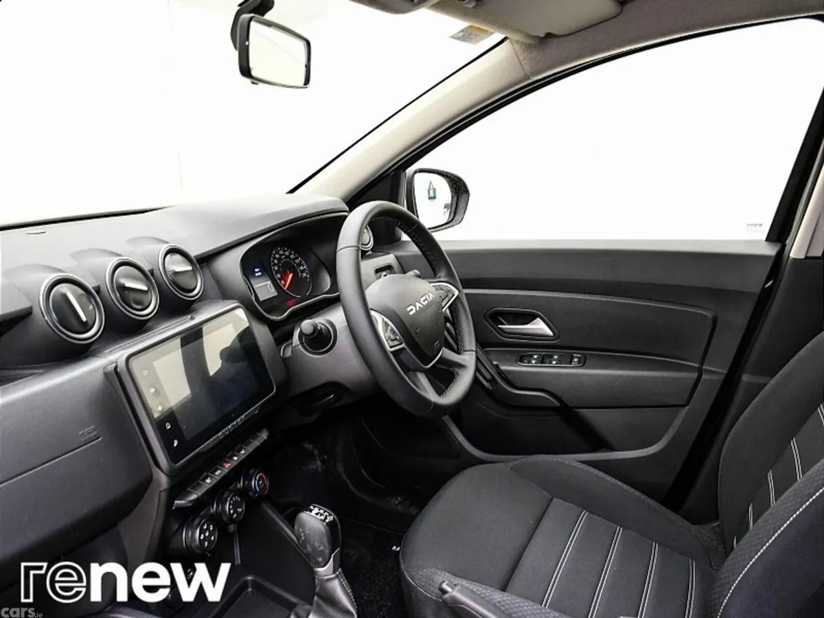 Dacia Duster SUV, Petrol, 2024, Black