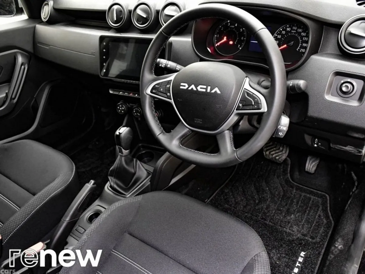Dacia Duster SUV, Petrol, 2024, Black