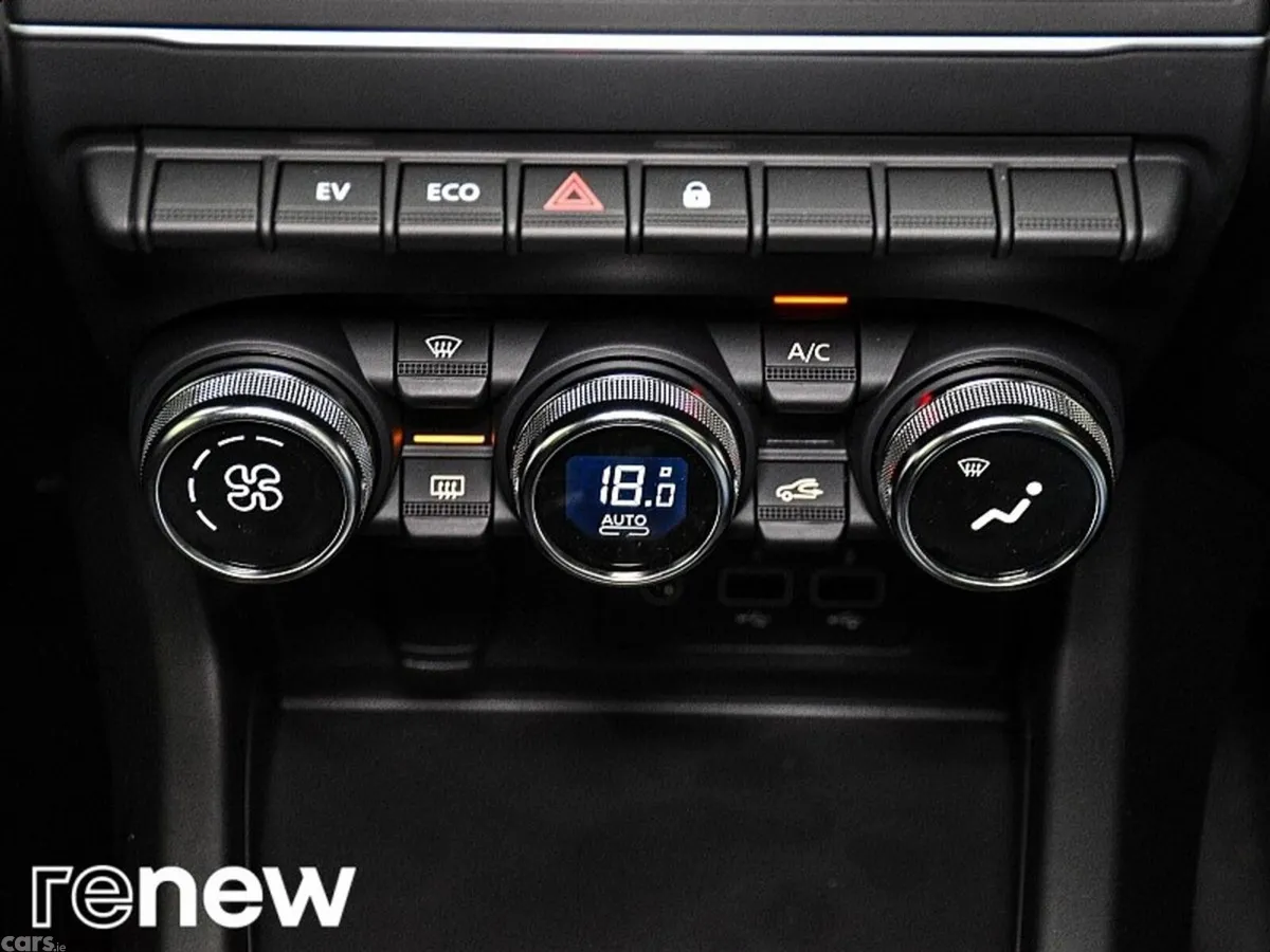 Renault Arkana Hatchback, Petrol, 2023, Black