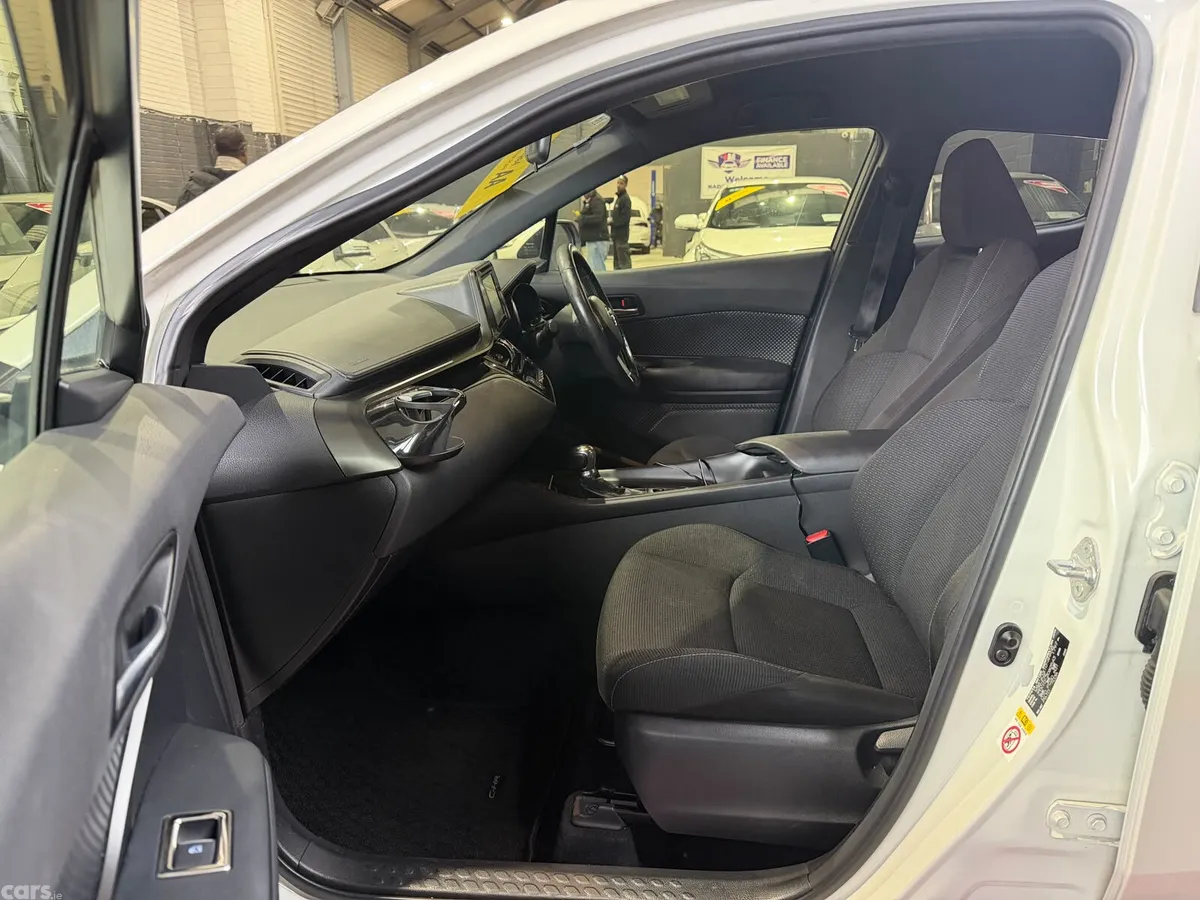 Toyota C-HR Hatchback, Petrol, 2017, White