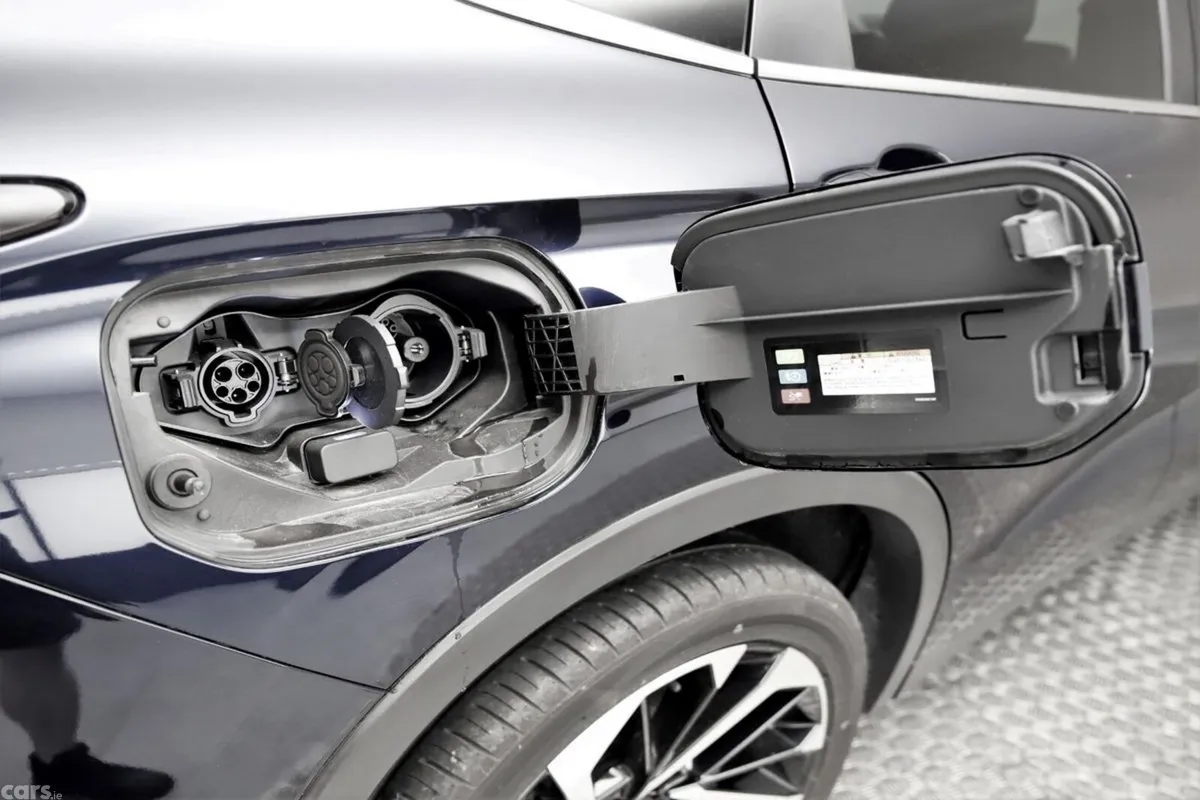 Mitsubishi Outlander SUV, Petrol Plug-in Hybrid, 2022, Black