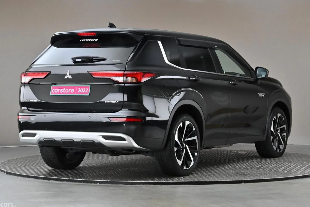 Mitsubishi Outlander SUV, Petrol Plug-in Hybrid, 2022, Black