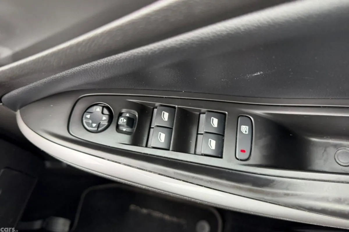 Opel Grandland X SUV, Petrol, 2024, Blue