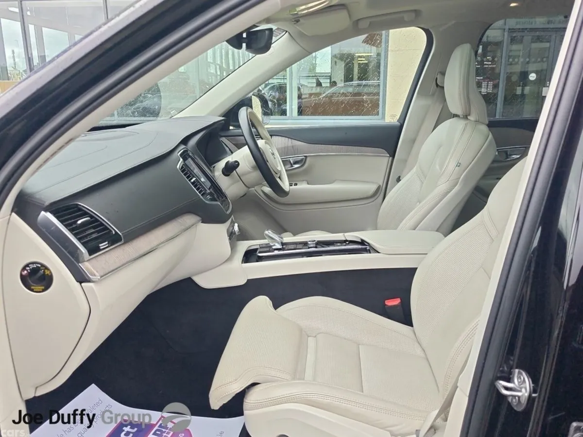 Volvo XC90 SUV, Petrol Plug-in Hybrid, 2023, Black