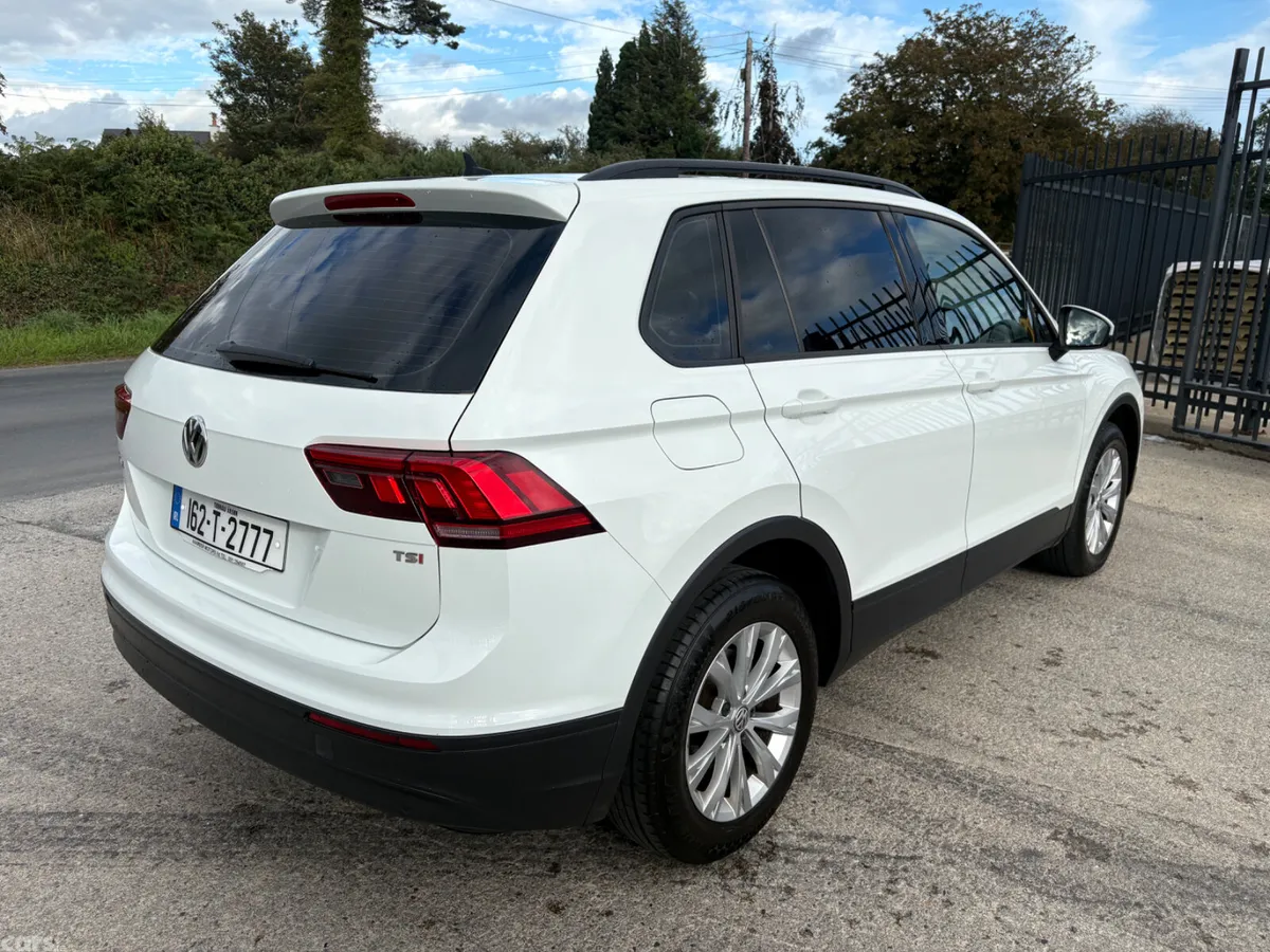 Volkswagen Tiguan SUV, Petrol, 2016, White