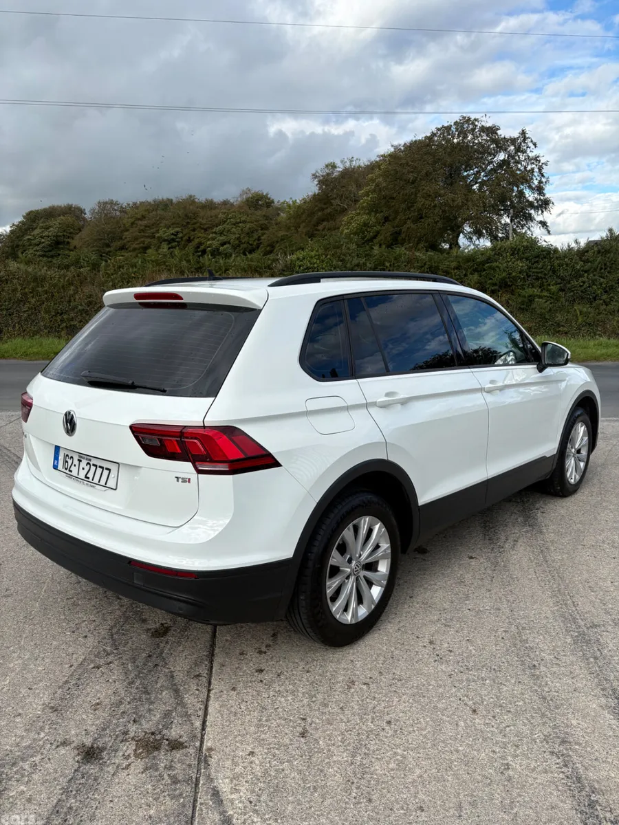 Volkswagen Tiguan SUV, Petrol, 2016, White