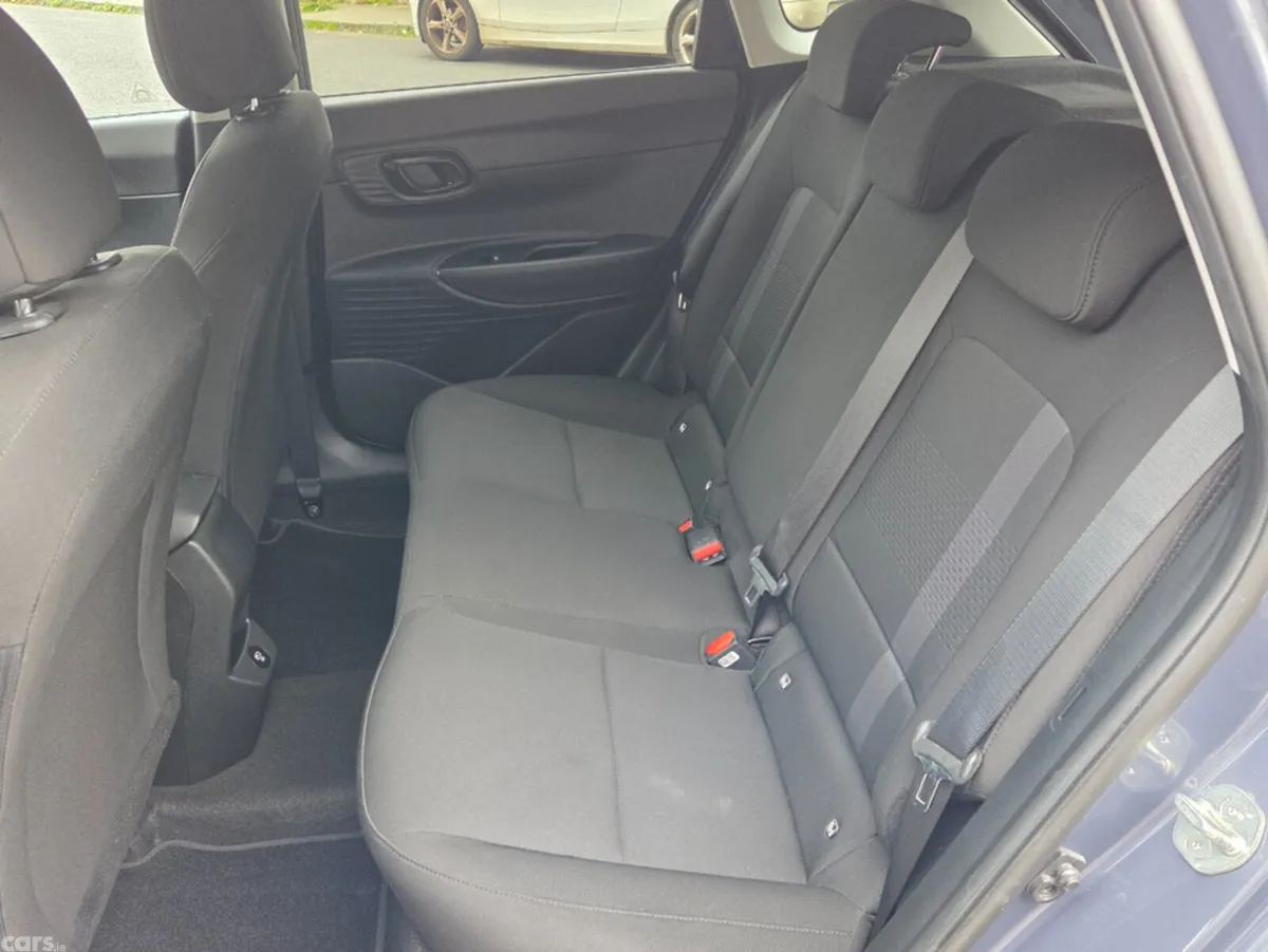 Hyundai i20 Hatchback, Petrol, 2024, Grey