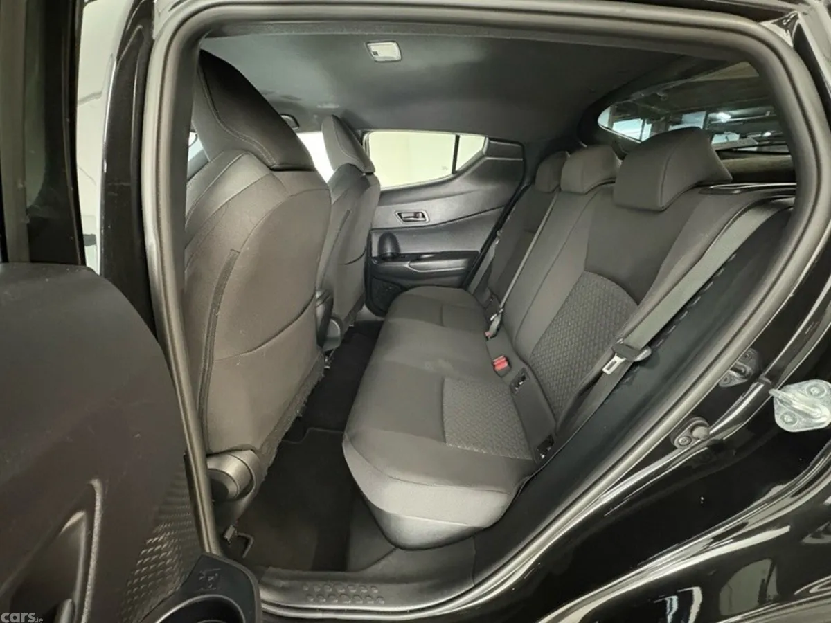 Toyota C-HR SUV, Petrol Hybrid, 2023, Black