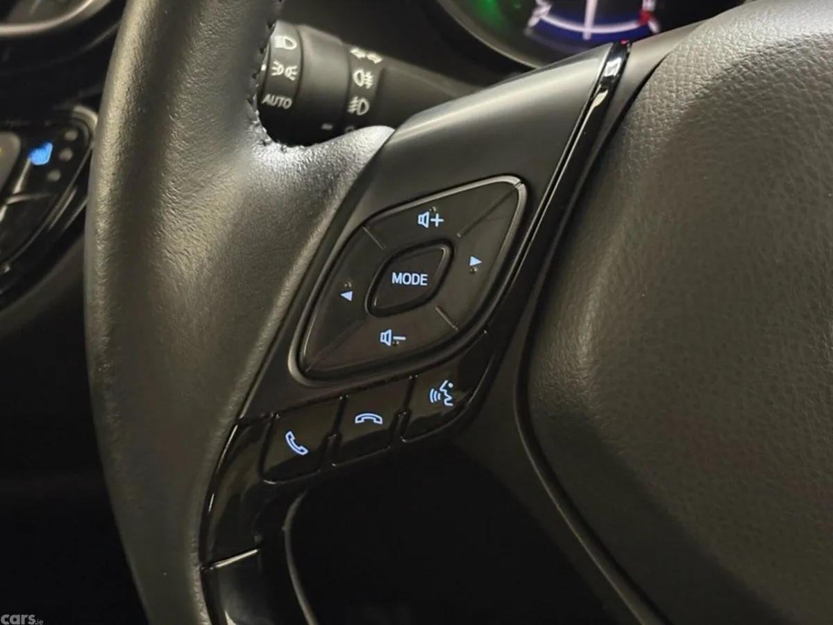 Toyota C-HR SUV, Petrol Hybrid, 2023, Black
