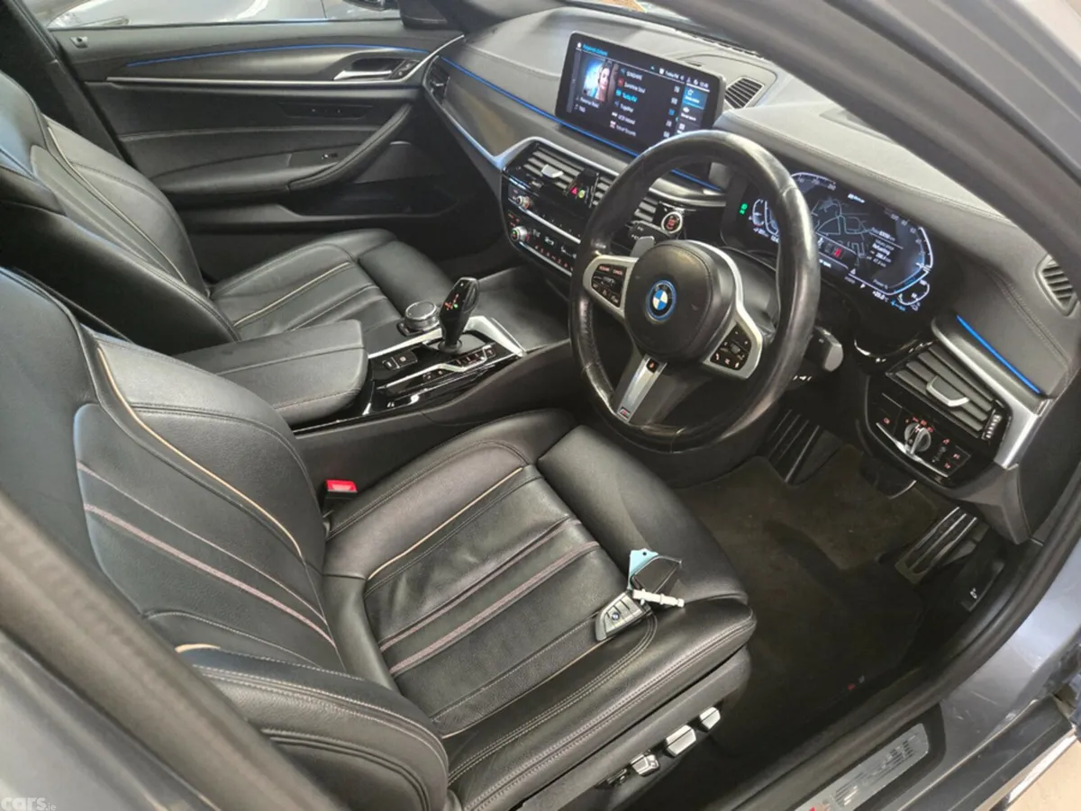 BMW 5-Series Saloon, Petrol Plug-in Hybrid, 2023, Grey