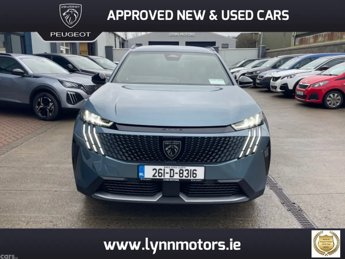 Peugeot 5008 MPV, Petrol, 2026, Blue