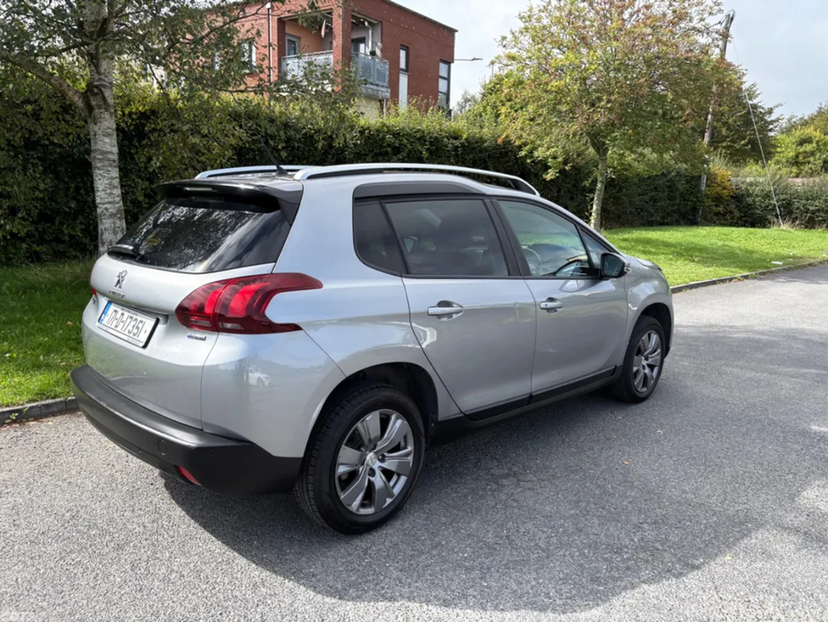 Peugeot 2008 Estate, Petrol, 2017, Grey