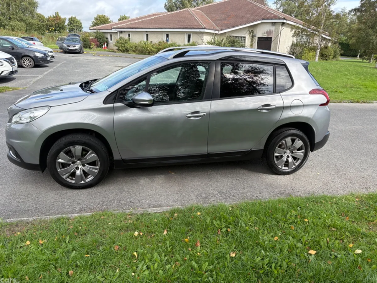 Peugeot 2008 Estate, Petrol, 2017, Grey