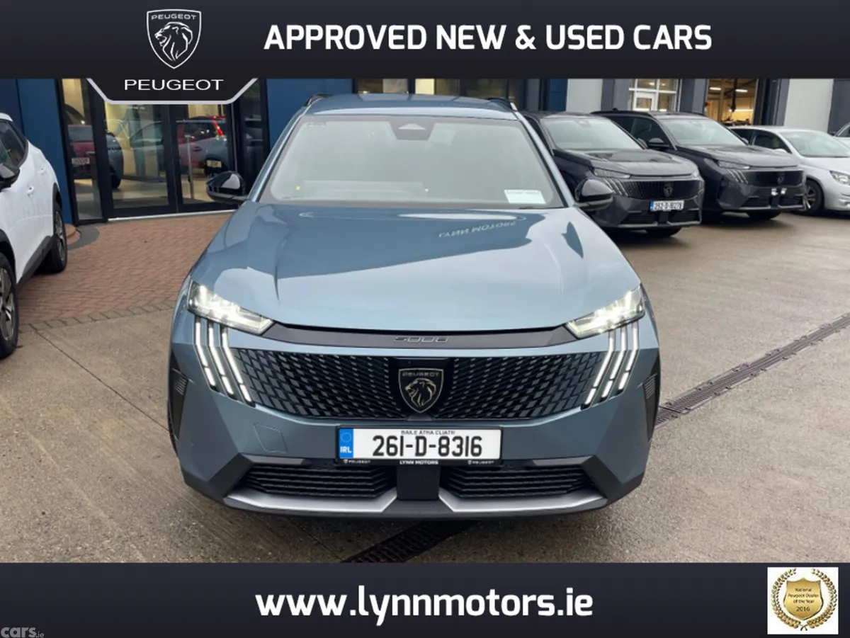 Peugeot 5008 MPV, Petrol, 2026, Blue