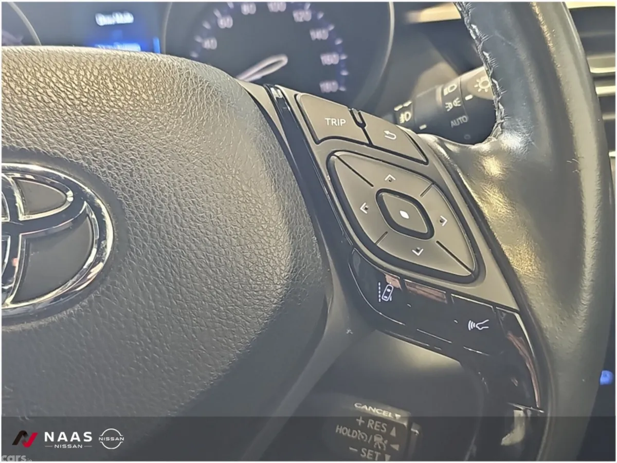 Toyota C-HR MPV, Petrol Hybrid, 2018, White