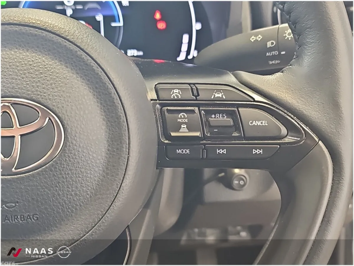 Toyota Yaris Cross MPV, Petrol Hybrid, 2024, Black
