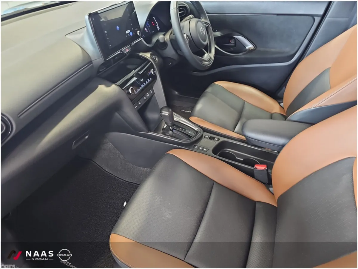 Toyota Yaris Cross MPV, Petrol Hybrid, 2024, Black