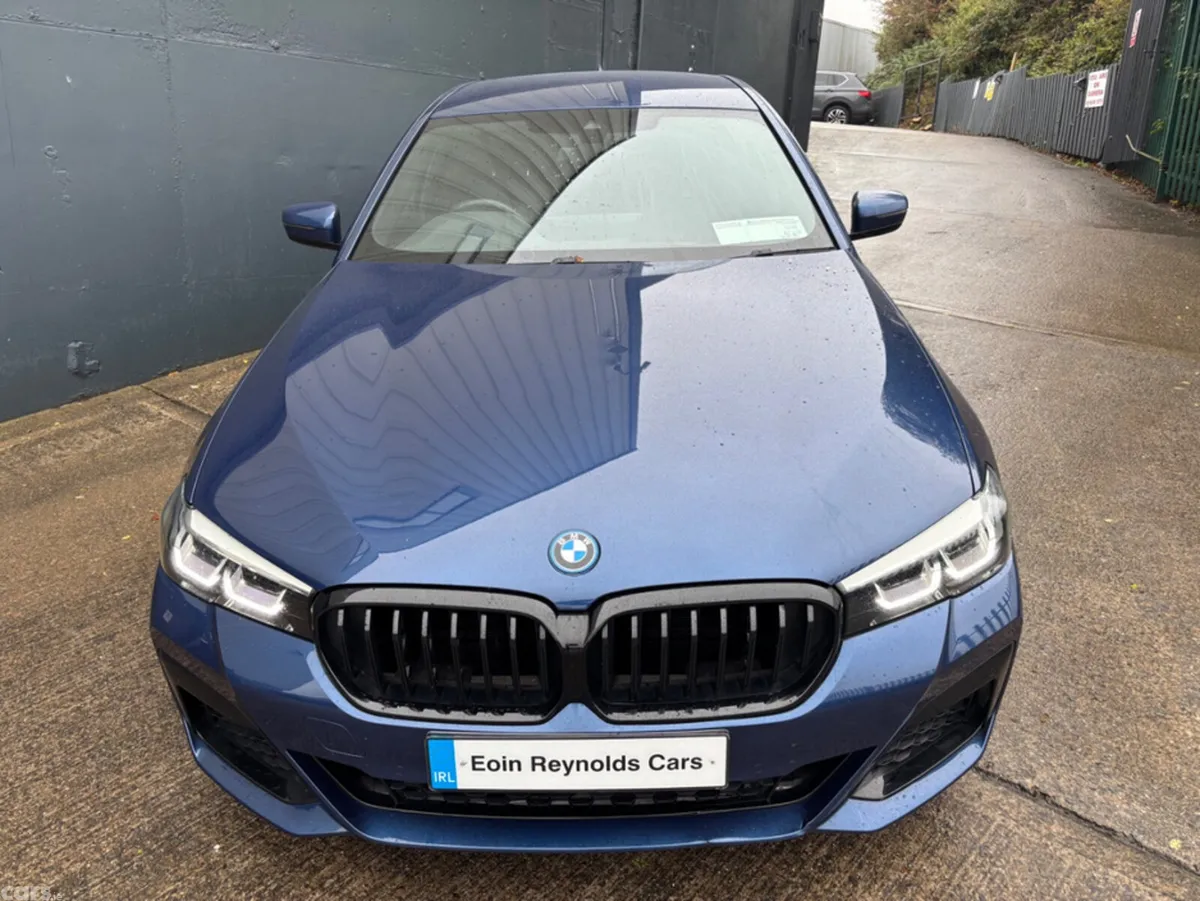 BMW 5-Series Saloon, Petrol Plug-in Hybrid, 2022, Blue