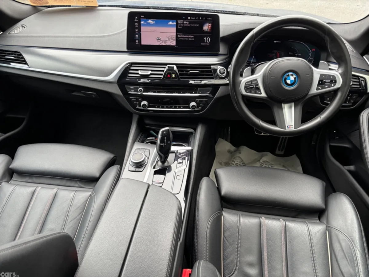 BMW 5-Series Saloon, Petrol Plug-in Hybrid, 2022, Blue