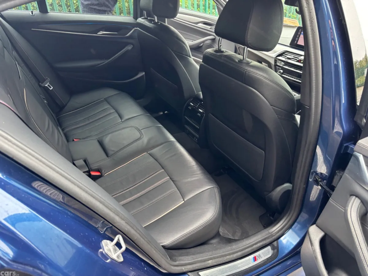 BMW 5-Series Saloon, Petrol Plug-in Hybrid, 2022, Blue