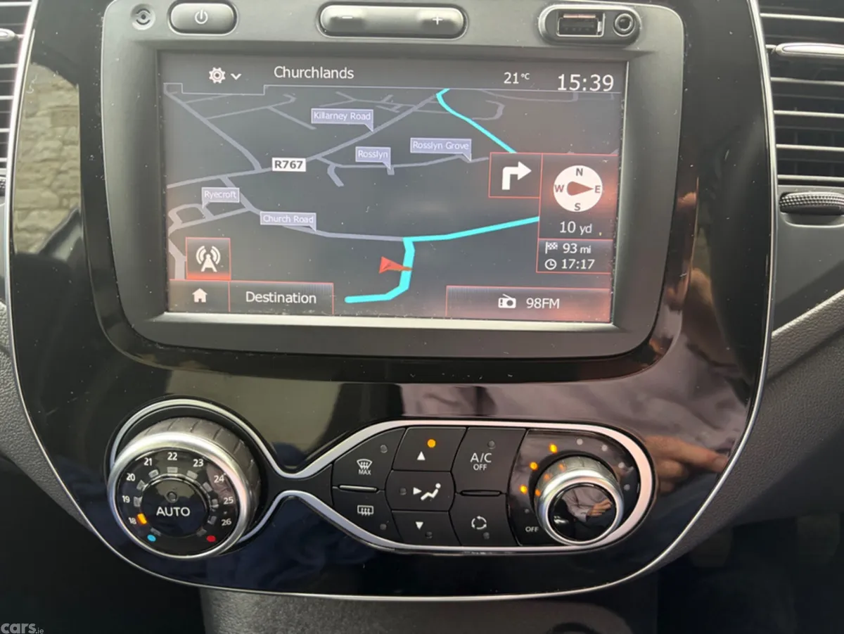 Renault Captur Hatchback, Petrol, 2019, White