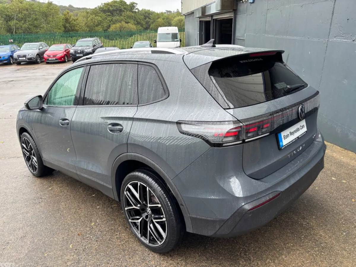Volkswagen Tiguan Estate, Petrol Hybrid, 2024, Grey