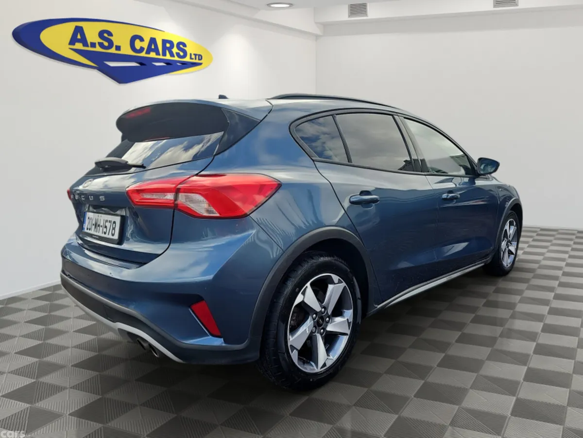 Ford Focus Hatchback, Petrol, 2020, Blue