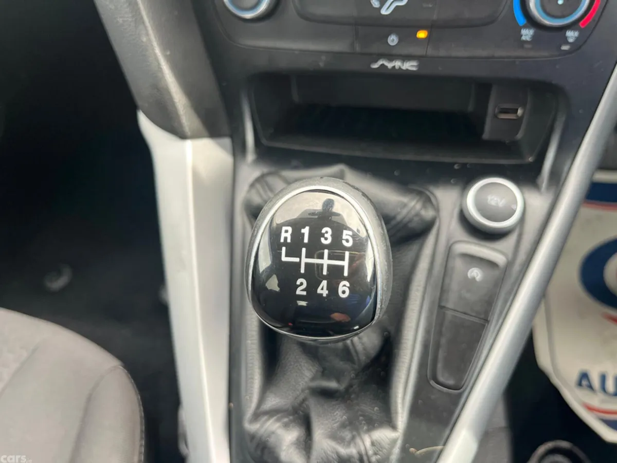Ford Focus Hatchback, Diesel, 2015, Blue