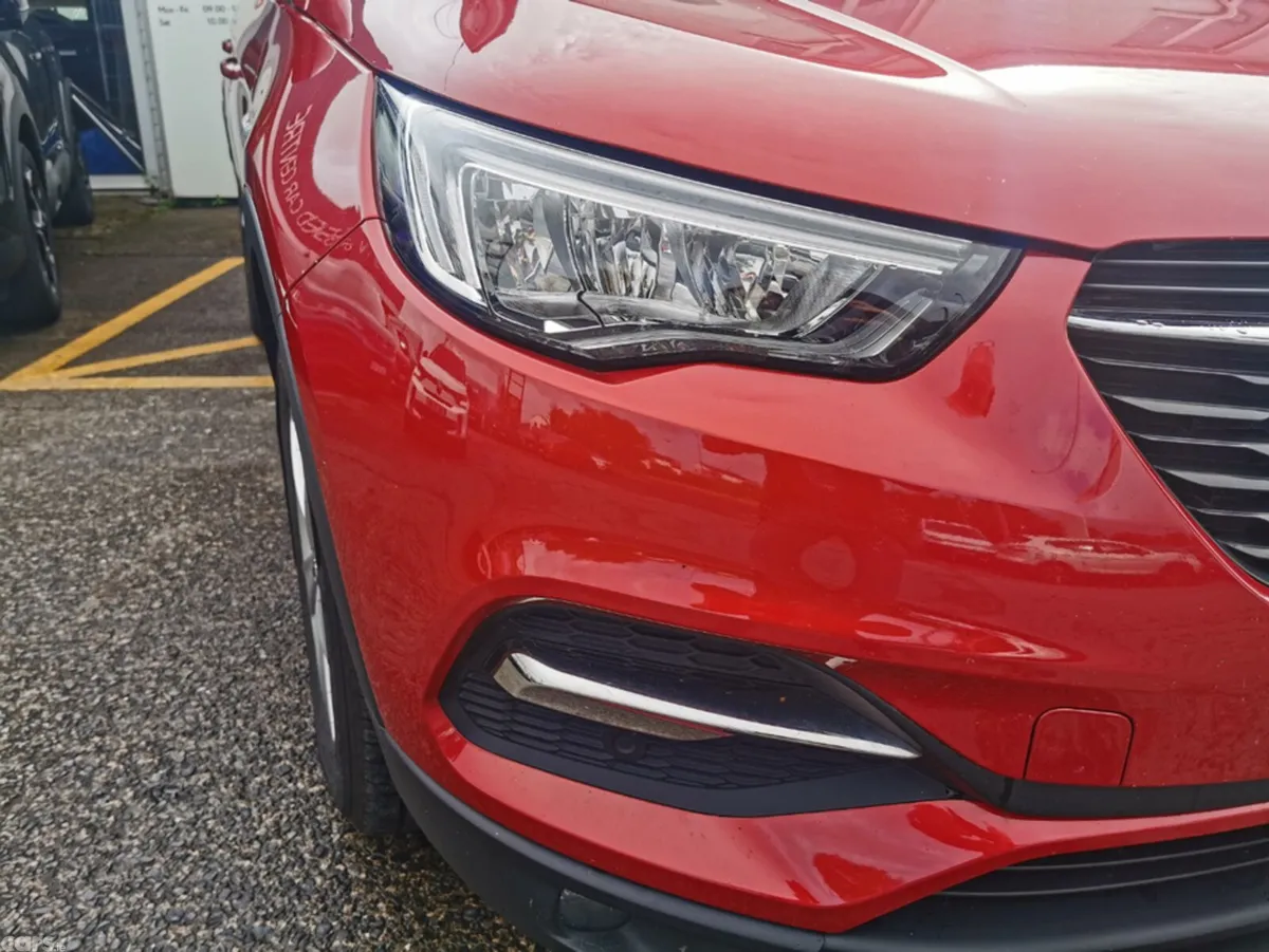 Opel Grandland X MPV, Diesel, 2020, Red
