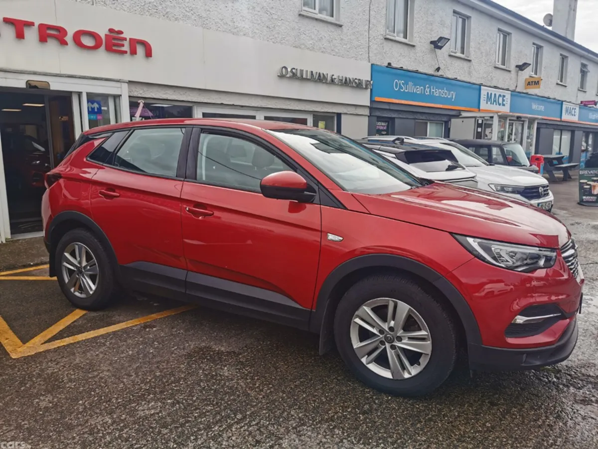 Opel Grandland X MPV, Diesel, 2020, Red
