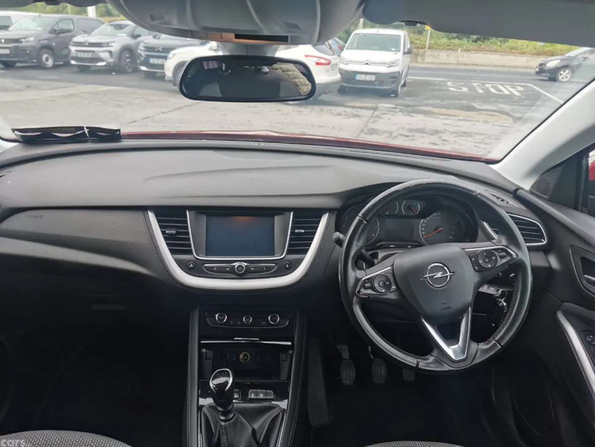 Opel Grandland X MPV, Diesel, 2020, Red