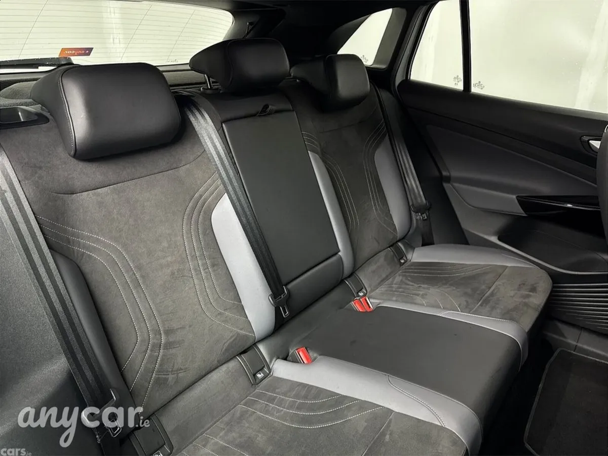 Volkswagen ID.4 Estate, Electric, 2023, White