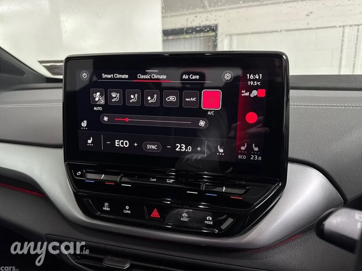 Volkswagen ID.4 Estate, Electric, 2023, White