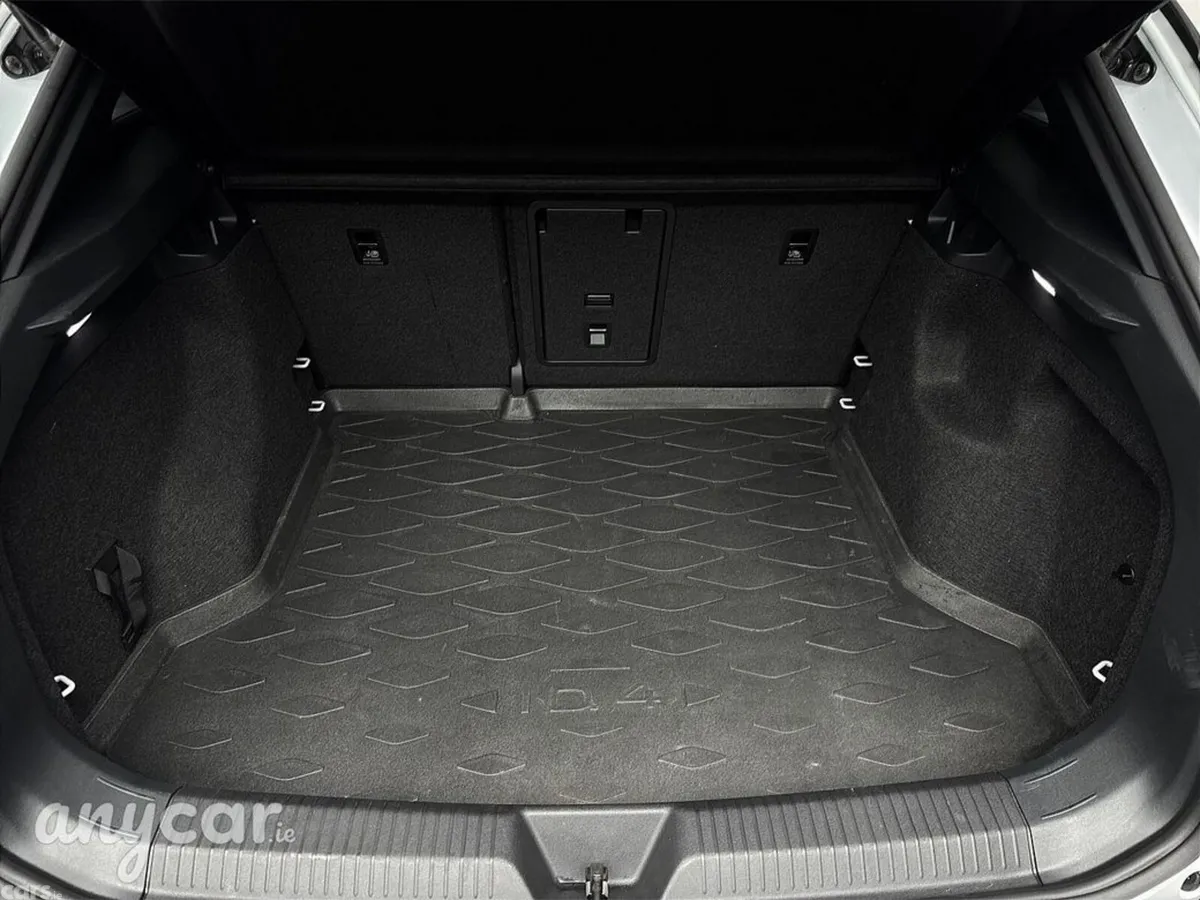 Volkswagen ID.4 Estate, Electric, 2023, White
