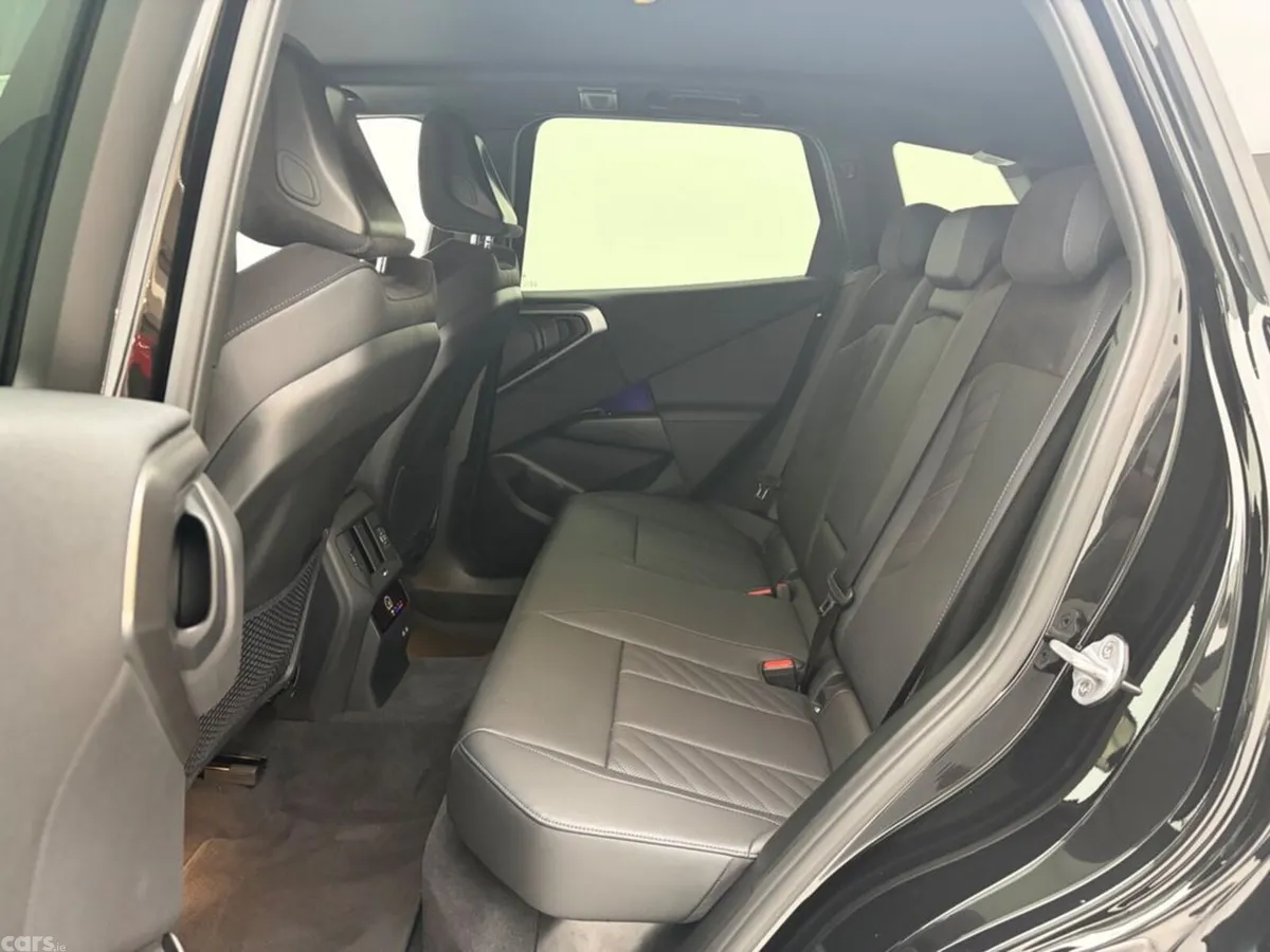 BMW X3 Estate, Petrol Plug-in Hybrid, 2025, Black