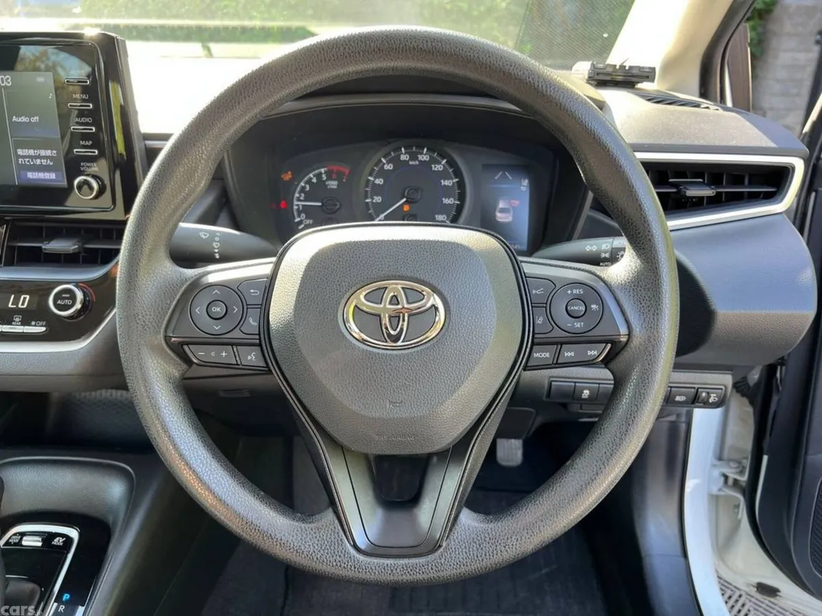 Toyota Corolla Saloon, Petrol Hybrid, 2020, White