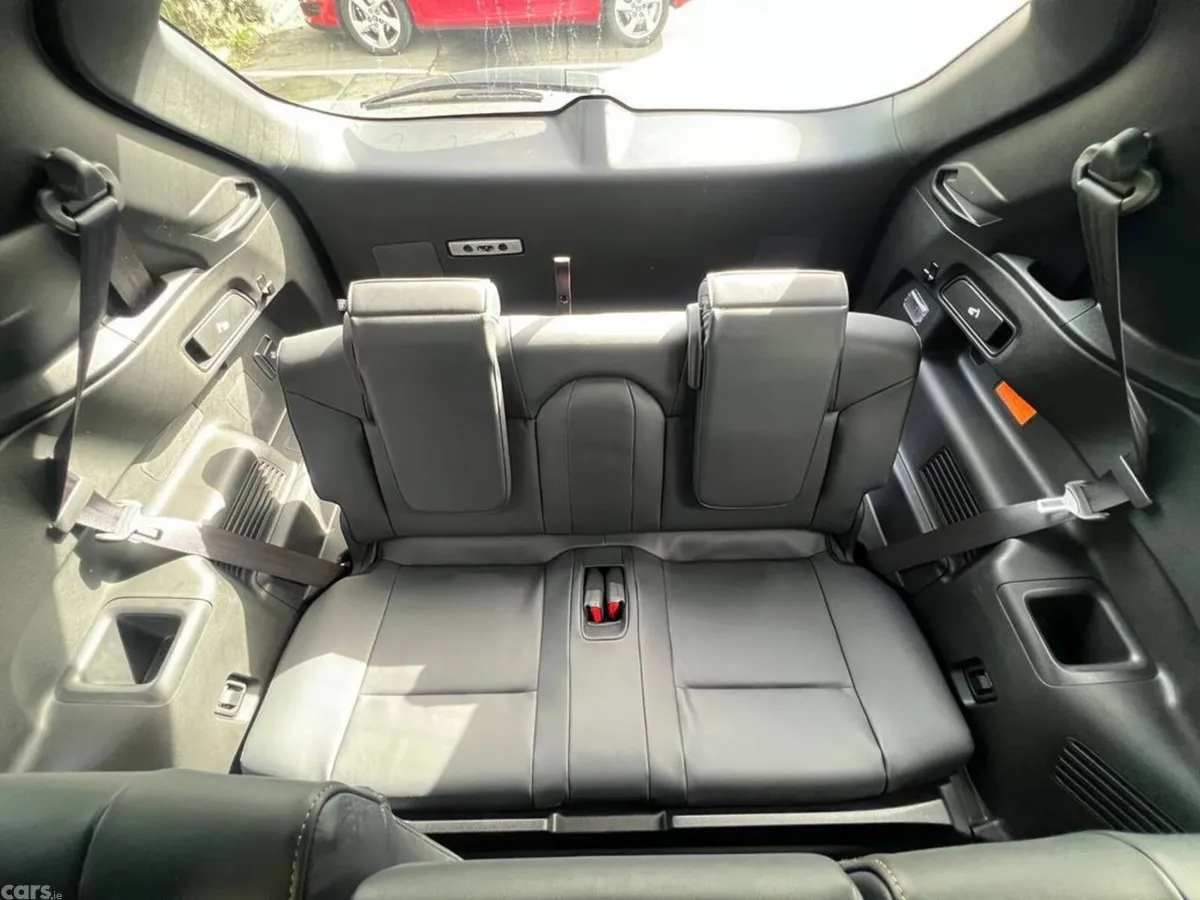 Mitsubishi Outlander SUV, Petrol Hybrid, 2023, Black