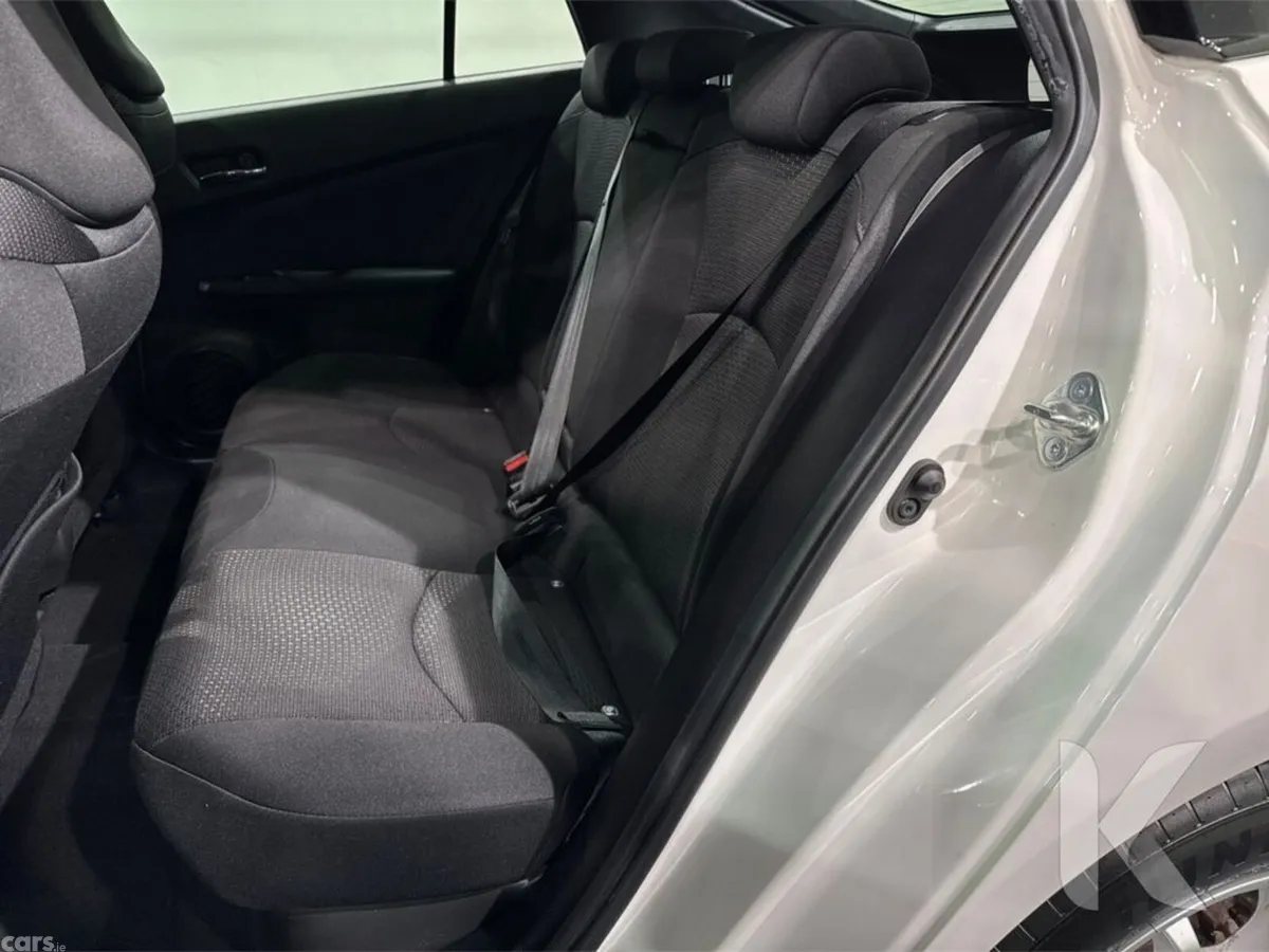 Toyota Prius Hatchback, Petrol Hybrid, 2021, White