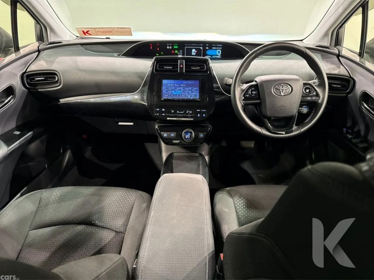 Toyota Prius Hatchback, Petrol Hybrid, 2021, White