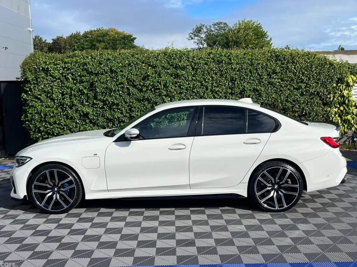 BMW 3-Series Saloon, Petrol Plug-in Hybrid, 2021, White