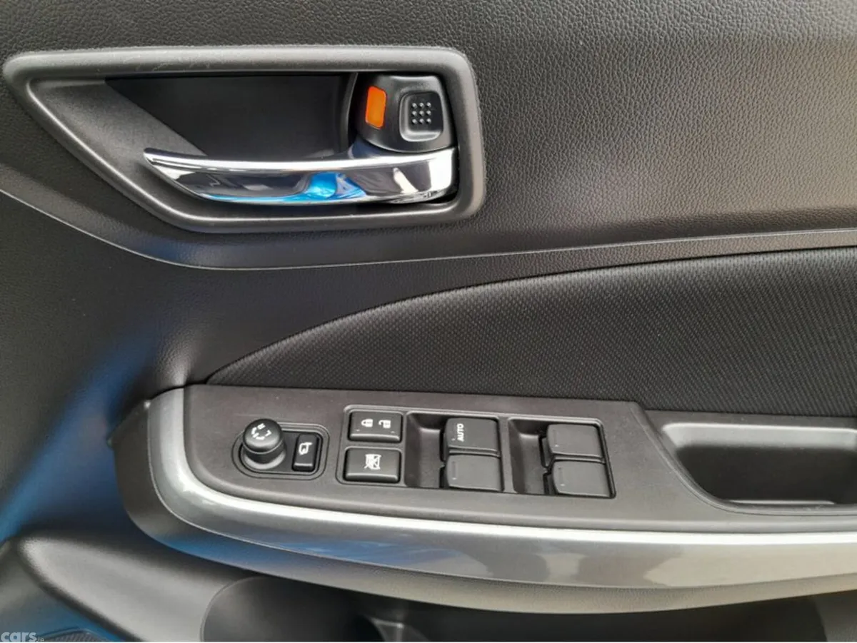 Suzuki Swift Hatchback, Petrol Hybrid, 2017, Blue