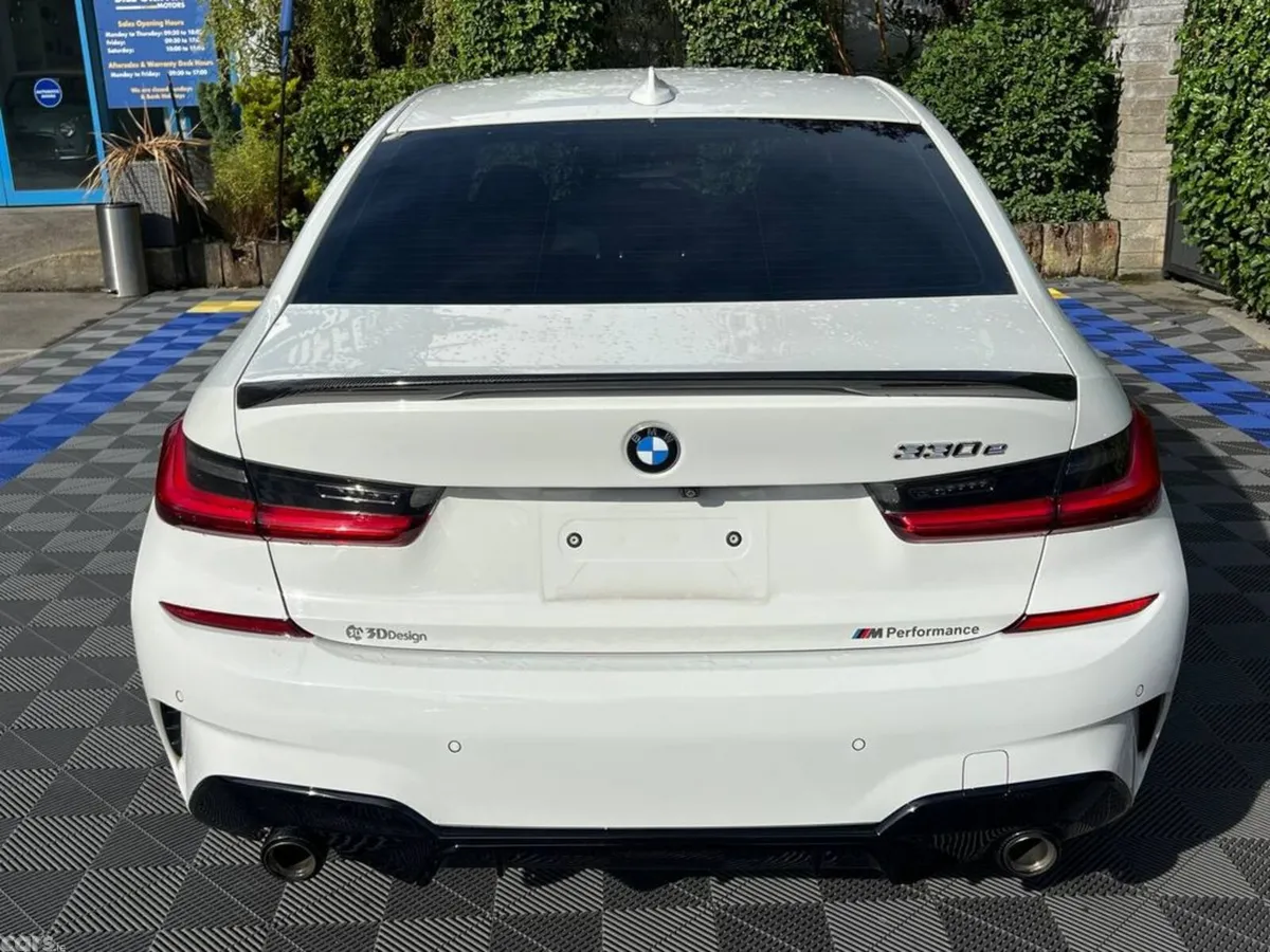 BMW 3-Series Saloon, Petrol Plug-in Hybrid, 2021, White