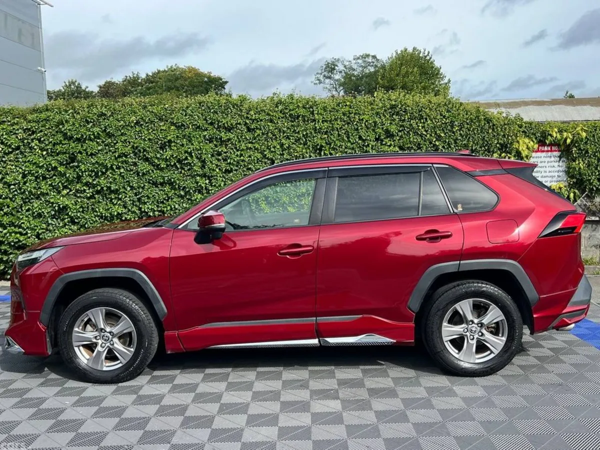 Toyota RAV4 SUV, Petrol Hybrid, 2022, Red