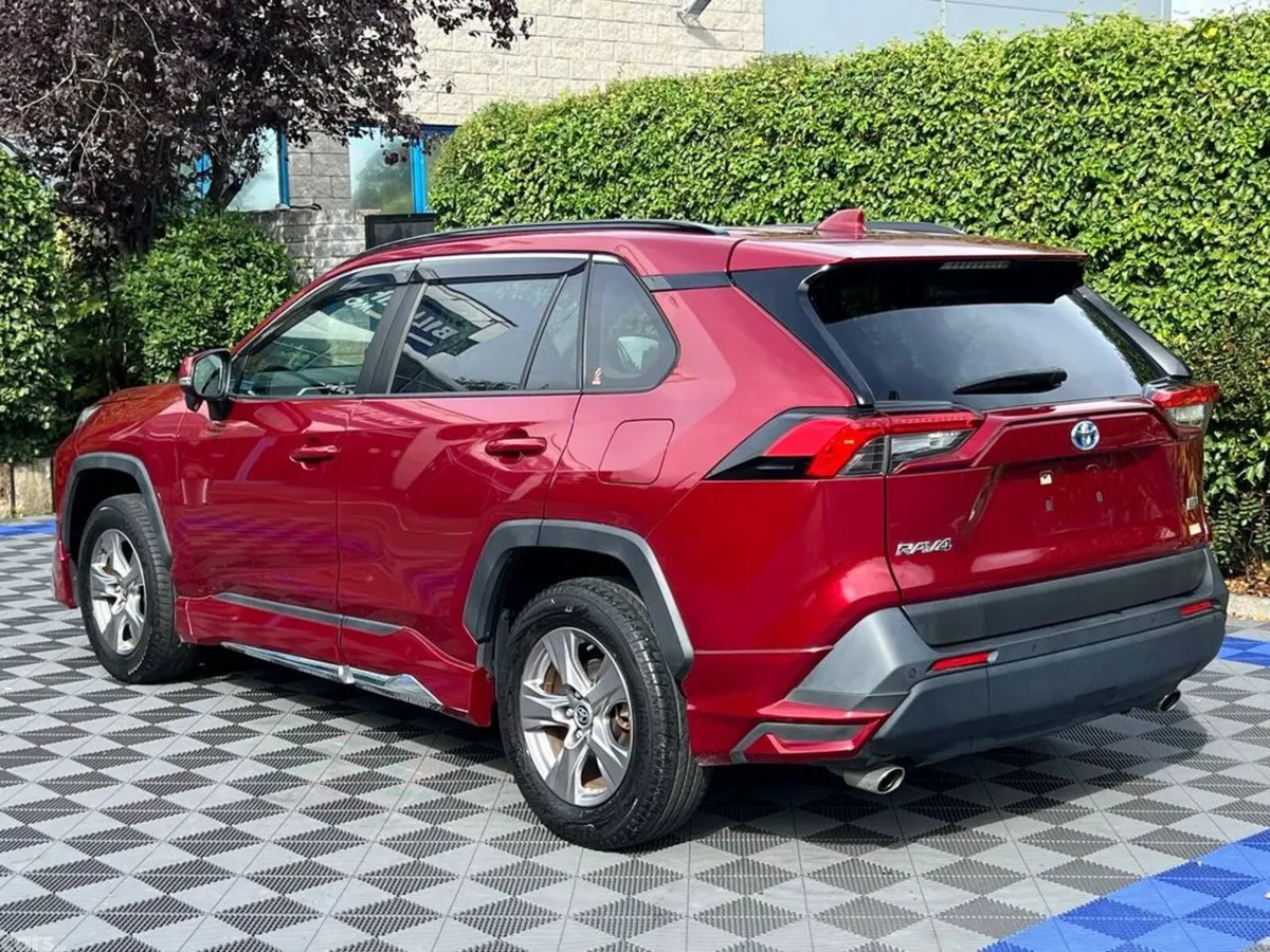 Toyota RAV4 SUV, Petrol Hybrid, 2022, Red