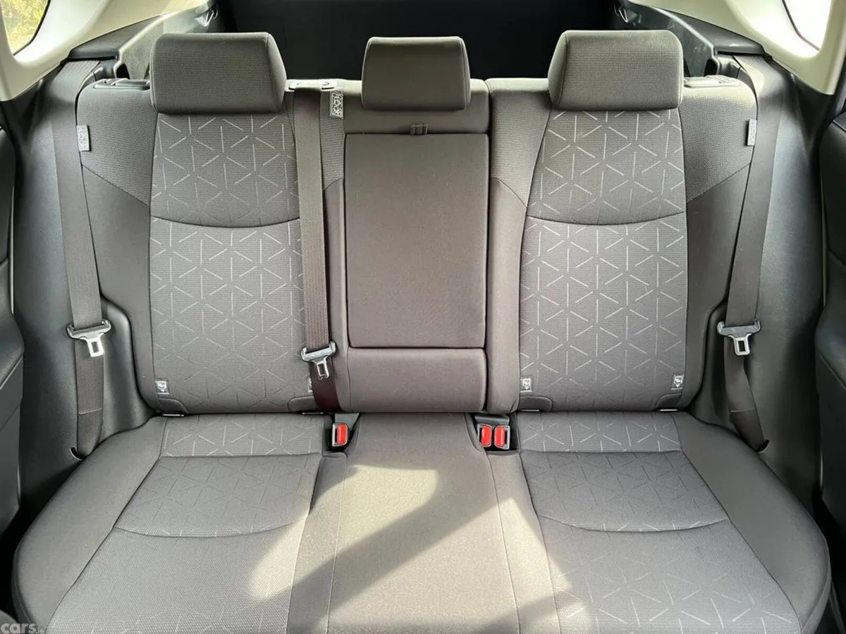 Toyota RAV4 SUV, Petrol Hybrid, 2022, Red