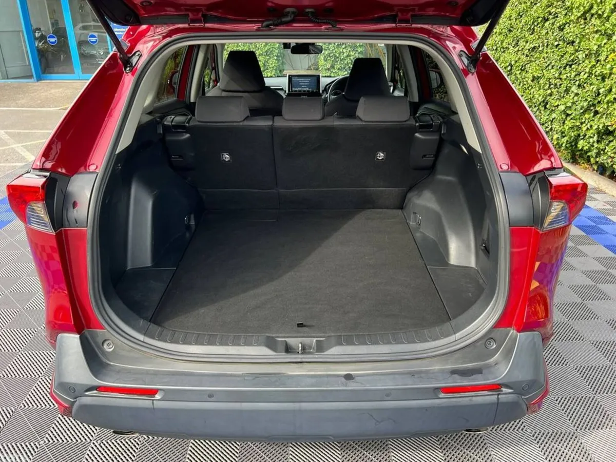 Toyota RAV4 SUV, Petrol Hybrid, 2022, Red