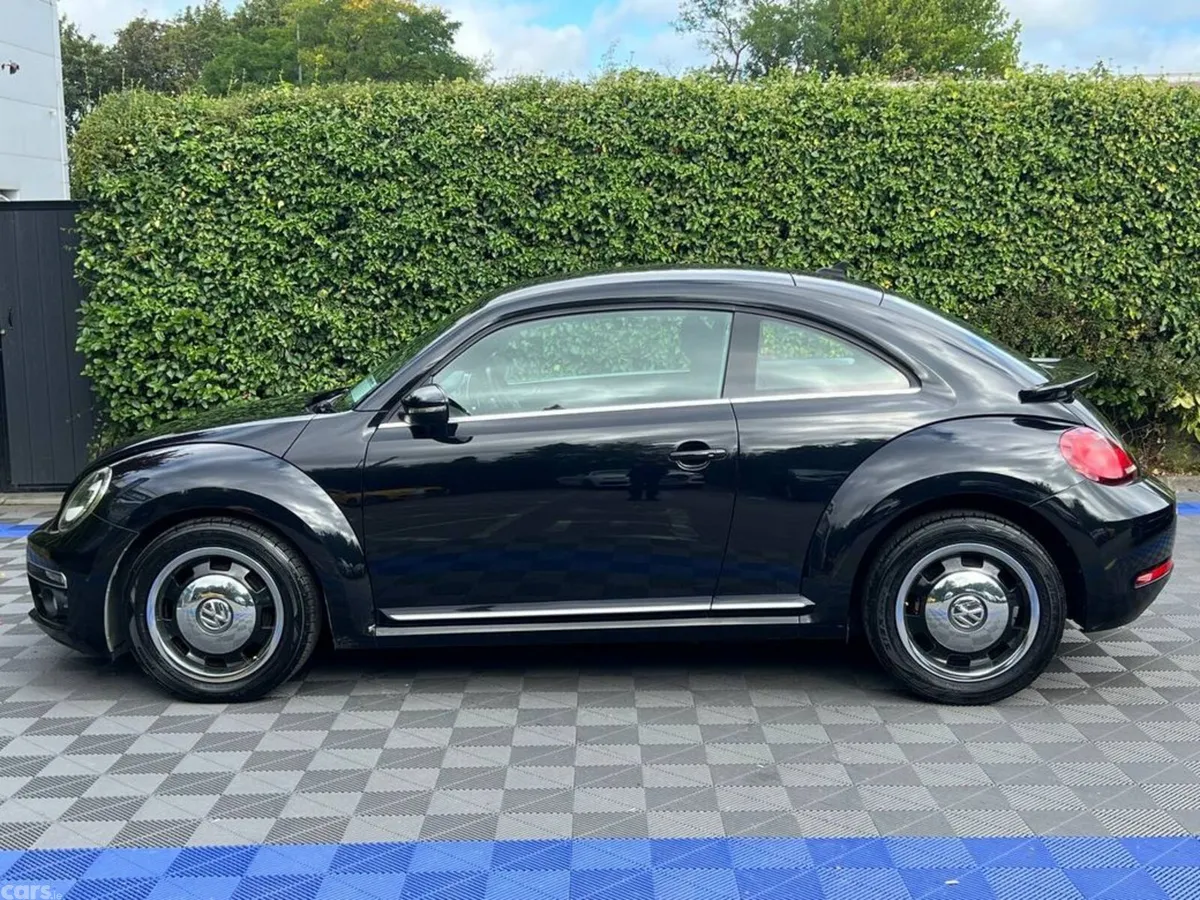 Volkswagen Beetle Hatchback, Petrol, 2017, Black